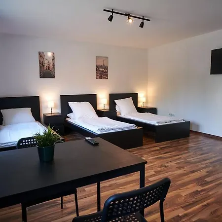 Mivano-apartments *netflix *zentral *wifi סלה